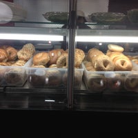 12/1/2012에 Raz H.님이 The Bread Factory Cafe에서 찍은 사진