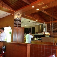 8/23/2013 tarihinde Kevin R.ziyaretçi tarafından El Viejo Yayo Restaurant #2'de çekilen fotoğraf
