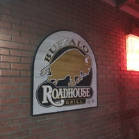 Foto tomada en Buffalo Roadhouse Grill  por Gor W. el 6/2/2018