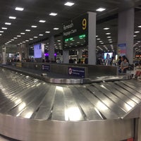 Photo taken at Baggage Claim 9 by Tigercub 🐯 on 2/10/2018