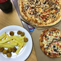 Photo taken at Domino&amp;#39;s Pizza by Sina ze on 3/19/2019