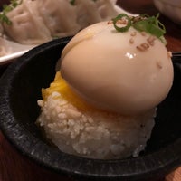 รูปภาพถ่ายที่ Miso Izakaya โดย Romain V. เมื่อ 1/13/2018