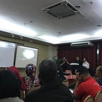 Photo taken at Histana Hotel Klang by Kamarul H. on 1/13/2018