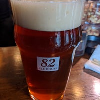 Photo taken at 82 ALE HOUSE 新宿三丁目店 by helicalgear on 2/15/2020
