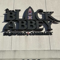Foto tirada no(a) Black Abbey Brewing Company por Keith H. em 12/1/2022