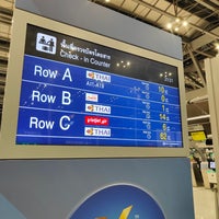 Photo taken at Check-In Row &amp;quot;C&amp;quot; by Цубаса М. on 10/16/2022