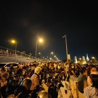 Photo taken at Phra Pok Klao Bridge by Цубаса М. on 11/19/2022
