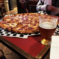 12/19/2018 tarihinde Rodrick M.ziyaretçi tarafından New York Pizza and Pints'de çekilen fotoğraf