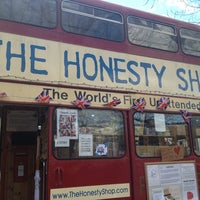 Photo prise au The Honesty Shop par Jennifer H. le2/2/2013