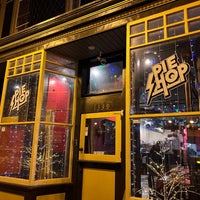 Foto tirada no(a) Pie Shop por Dylan S. em 12/8/2023