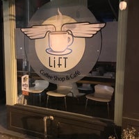 Foto tirada no(a) Lift Coffee Shop &amp;amp; Café por Gabriel M. em 12/17/2017
