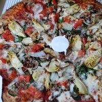 3/15/2014에 Maya C.님이 Seniore&amp;#39;s Pizza에서 찍은 사진