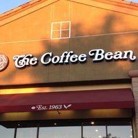Photo taken at The Coffee Bean &amp;amp; Tea Leaf by Cat S. on 10/7/2012