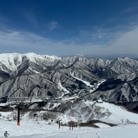 Photo taken at 苗場スキー場筍山山頂 by かろねっと on 3/24/2024