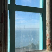 Photo taken at Alcatraz Cellhouse Dining Hall by James F. on 10/26/2018