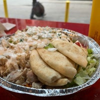 Photo taken at The Halal Guys by Laurent R. on 5/8/2022