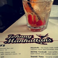 รูปภาพถ่ายที่ Johnny Manhattan&#39;s โดย Mia S. เมื่อ 6/25/2016