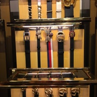 saks fifth avenue gucci