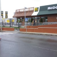 Foto tirada no(a) McDonald&amp;#39;s por Antonio José G. em 11/11/2012