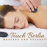 3/31/2016 tarihinde touch massageziyaretçi tarafından Touch Berlin - Sport und Heilmassage'de çekilen fotoğraf