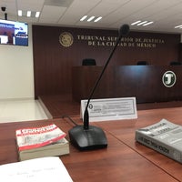 Photo taken at Salas de Oralidad del Sistema Penal Acusatorio del Tribunal Superior de Justicia de la Ciudad de México con sede en el Reclusorio Oriente by Oscar L. on 10/5/2017