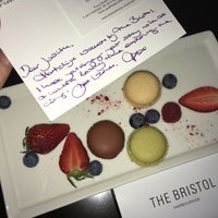 Foto tomada en The Bristol Hotel  por Worldwife |. el 4/26/2017
