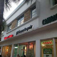 รูปภาพถ่ายที่ Iphone Repair Miami Beach โดย Charlie B. เมื่อ 3/2/2013