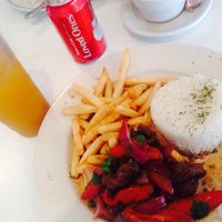 Foto scattata a Cabo Blanco Restaurant - Ft. Lauderdale da Joanna V. il 11/14/2015