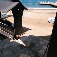 รูปภาพถ่ายที่ La Brezza Hotel &amp;amp; Beach / Yalıkavak โดย Ümitcan A. เมื่อ 8/23/2017