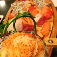 Photo taken at Suki Japanese Cuisine by Shanti H. on 6/29/2013