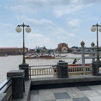 Photo taken at ท่าเรือท่าช้าง (Tha Chang Pier) N9 by Dmitry P. on 10/19/2023