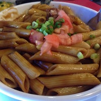 Foto tomada en Muscle Maker Grill San Ramon  por Stephie el 7/26/2014