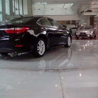 Photo taken at The Lexus menteng Gallery by Rieza P. on 10/23/2013