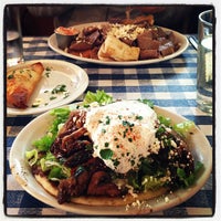 4/15/2013にlaurenがKokoras Greek Grillで撮った写真