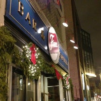 12/9/2012 tarihinde Gina G.ziyaretçi tarafından Fizz Bar &amp;amp; Grill'de çekilen fotoğraf