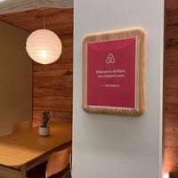 Снимок сделан в Airbnb HQ пользователем JANICE💯 10/13/2022
