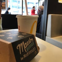 Das Foto wurde bei McDonald&amp;#39;s von Ghazal am 9/13/2017 aufgenommen