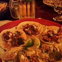 รูปภาพถ่ายที่ The Matador Restaurant and Tequila Bar โดย Steph M. เมื่อ 12/21/2016