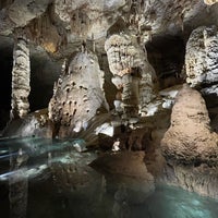 Foto tirada no(a) Natural Bridge Caverns por Abdulaziz em 6/4/2022