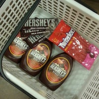 Photo taken at Hershey’s Chocolate by Illa on 3/1/2013