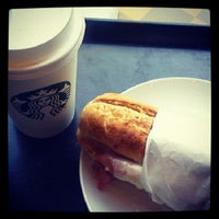 Photo taken at Starbucks Coffee 赤坂サカス店 by lefty_ m. on 9/26/2012