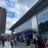 Photo taken at Shepherd&amp;#39;s Bush Railway Station (SPB) by Mohamad Alif Hazwan R. on 8/3/2022