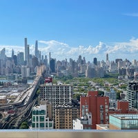 Photo taken at MTA Subway - Queensboro Plaza (7/N/W) by Jaro G. on 8/7/2022