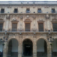 Das Foto wurde bei Ayuntamiento de Castellón von Miguel O. am 4/8/2013 aufgenommen