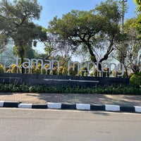 Photo taken at Taman Menteng by Rika D. on 7/9/2022