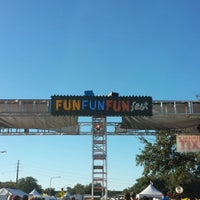 Photo taken at Fun Fun Fun Fest by Tere Z. on 11/10/2014