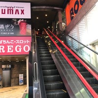Photo taken at BOOKOFF 池袋サンシャイン60通り店 by Naoyuki I. on 12/7/2017