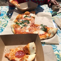 Foto tirada no(a) All Good Pizza por Miss W. em 4/17/2021