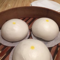 Photo taken at Din Tai Fung by Della on 10/9/2015