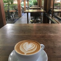 10/10/2018 tarihinde Jessica S.ziyaretçi tarafından 10-Speed Coffee Calabasas'de çekilen fotoğraf